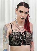 Chelsea Marie Gives Chris Sloppy BJ