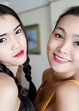 Threesome with two shy Thai ladyboys and tourist and shemales get a facial